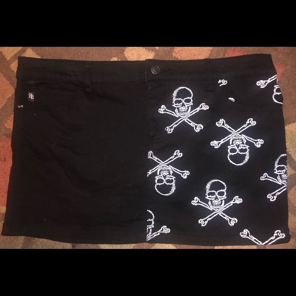 Royal bones skull and crossbones mini skirt